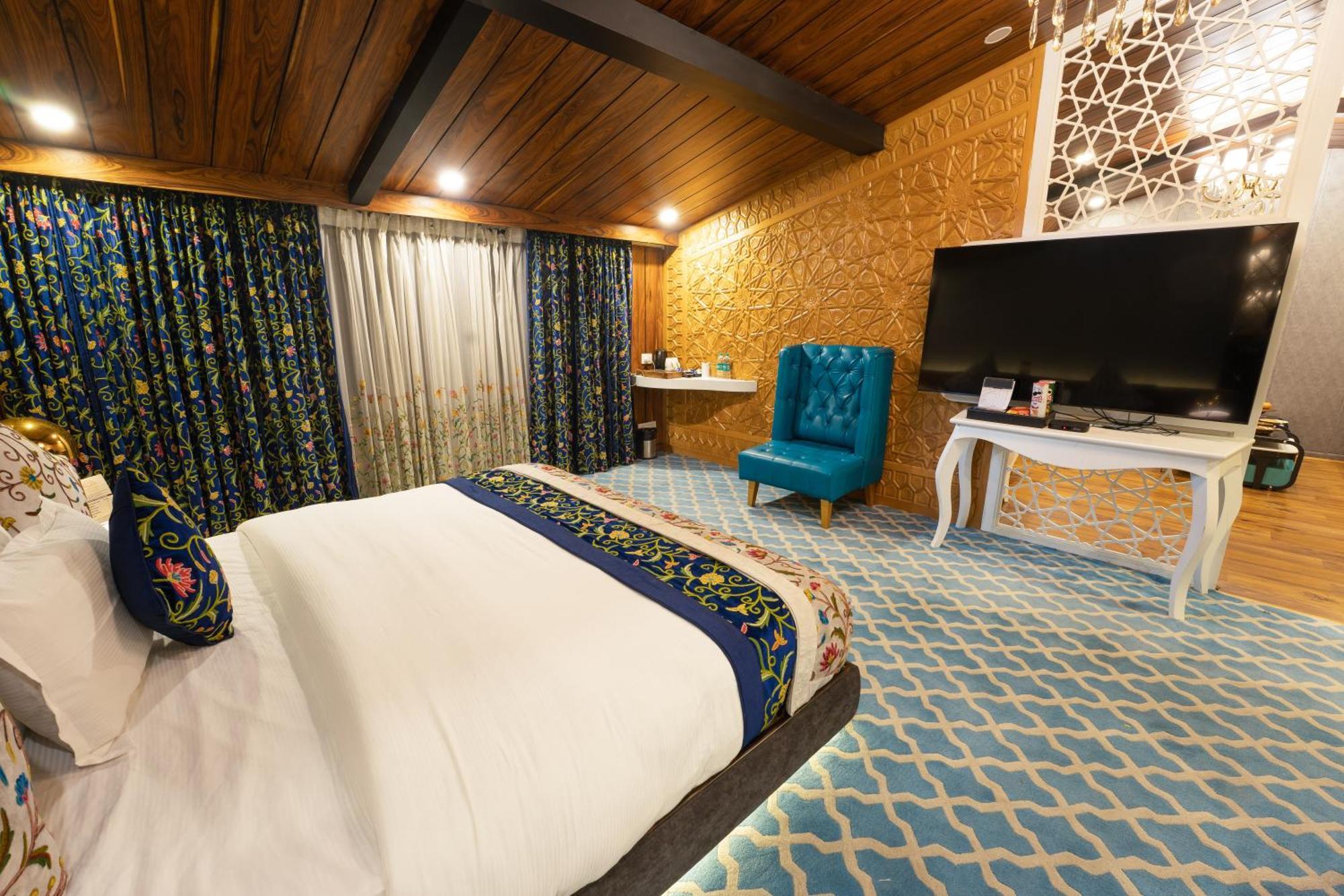 Hotel Snowland, Srinagar Exterior photo